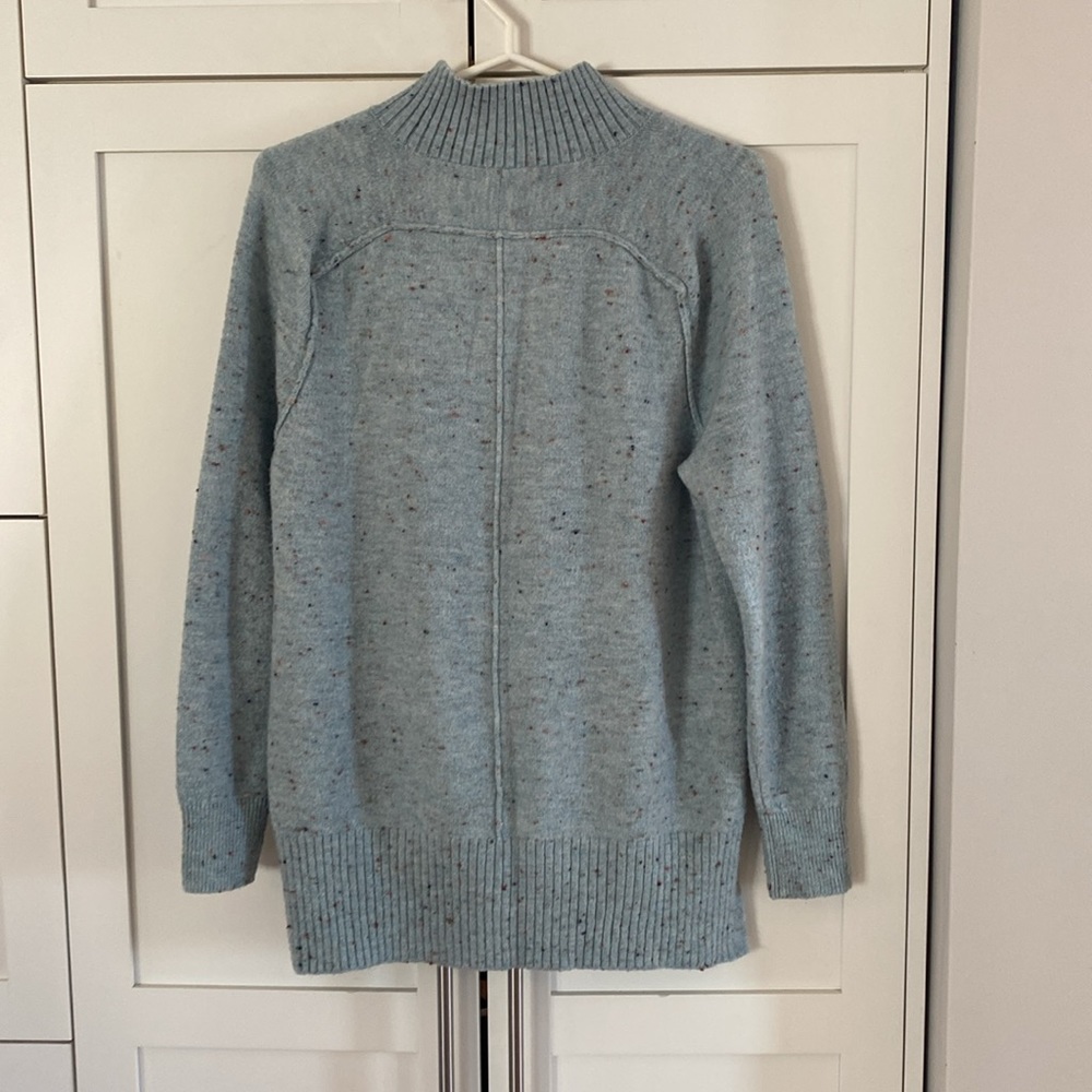 LOFT Sweater - Picture 6 of 6
